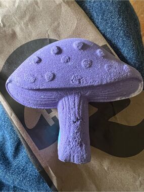 Lush Magic Mushroom Spa Bath Bomb BRAND NEW